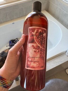 WEN Pomegranate Cleansing Conditioner